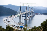 2021年7月28日，克罗地亚，中国企业承建的佩列沙茨跨海大桥成功合龙。.jpg